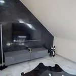Samson Apartment *