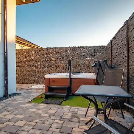 Samson Apartmán